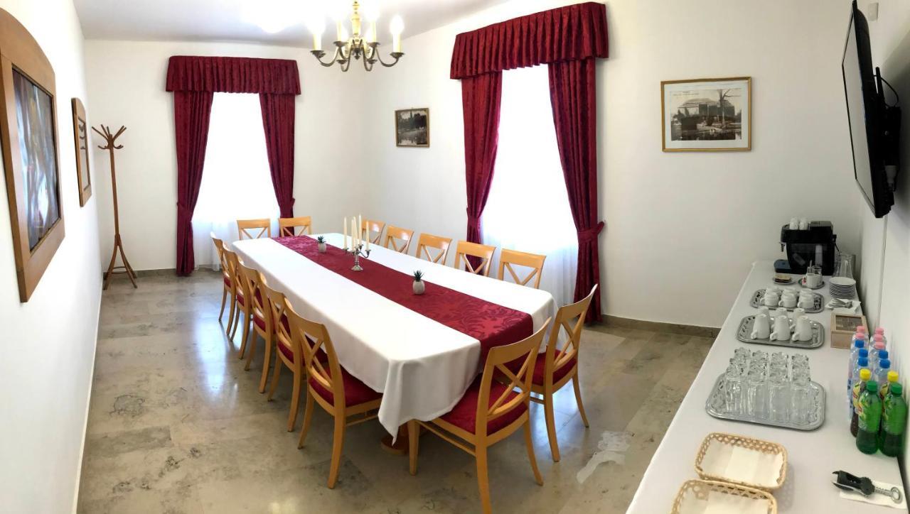 Huszarvar Hotel Kastelyszallo Szerencs Zewnętrze zdjęcie