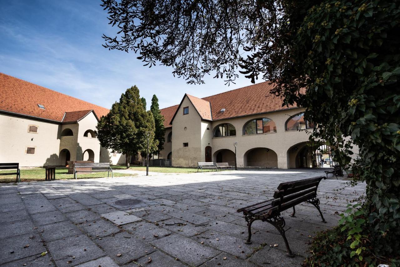 Huszarvar Hotel Kastelyszallo Szerencs Zewnętrze zdjęcie