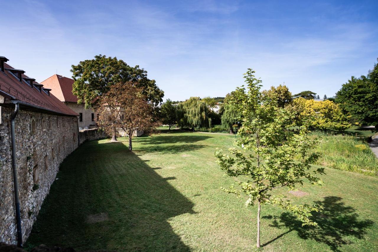 Huszarvar Hotel Kastelyszallo Szerencs Zewnętrze zdjęcie
