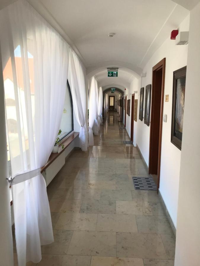 Huszarvar Hotel Kastelyszallo Szerencs Zewnętrze zdjęcie